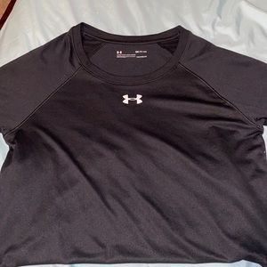 Under armor shirt all black T-shirt⚫️